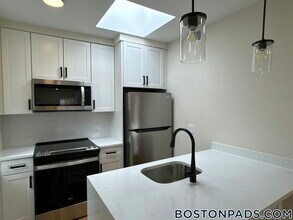 64 N Margin St, Unit 5R in Boston, MA - Foto de edificio - Building Photo