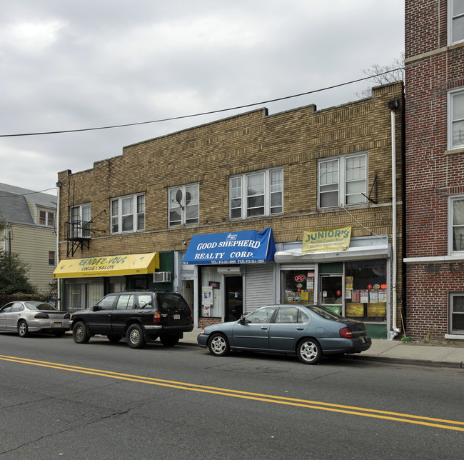 793 Stuyvesant Ave in Irvington, NJ - Foto de edificio - Building Photo