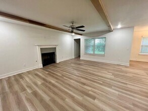 305 Pennington Ave in Prairie Grove, AR - Building Photo - Building Photo