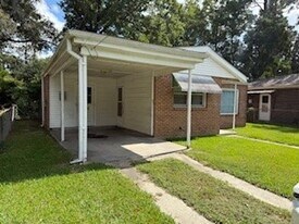 125 Rosewood Dr in Hammond, LA - Building Photo