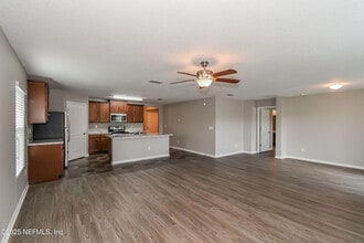 9087 Gloucestershire Ct in Jacksonville, FL - Building Photo - Building Photo