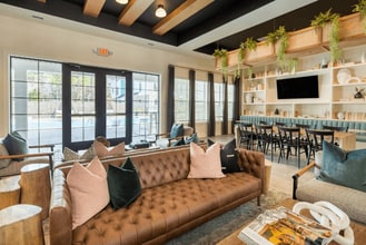 Hawthorne at Oleander in Wilmington, NC - Building Photo - Building Photo