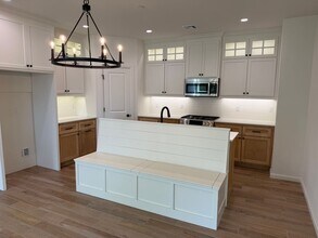 701 Montauk Wy in Edmond, OK - Building Photo - Building Photo