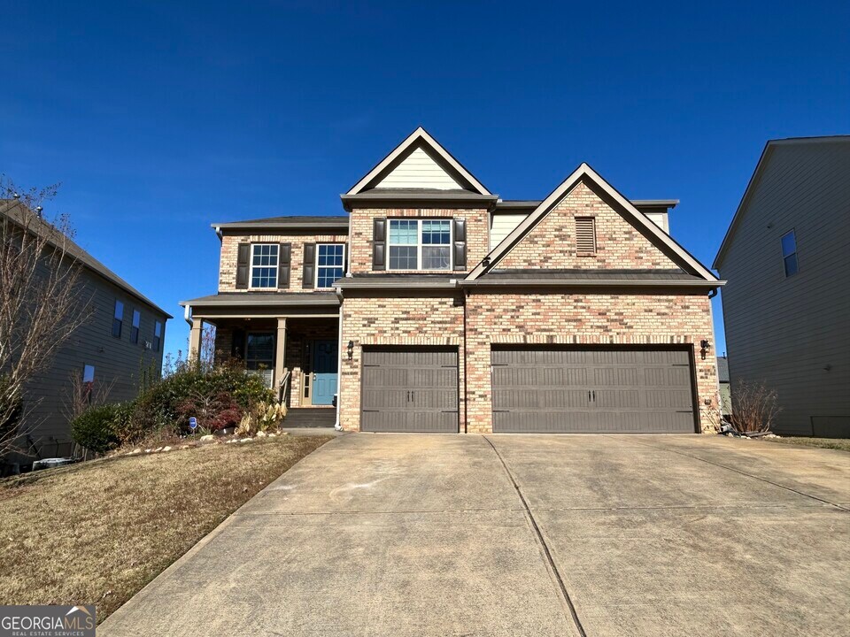 611 Ceremony Way in Acworth, GA - Building Photo