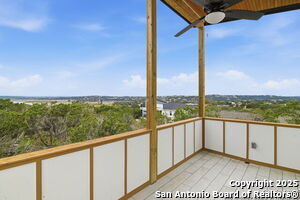 1571 Lakeshore Dr in Canyon Lake, TX - Building Photo - Building Photo