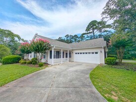 33 Regal Ln in Pawleys Island, SC - Building Photo