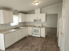 76 Thompson Cir in Youngsville, NC - Building Photo