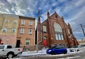 2112 S 3rd St in Philadelphia, PA - Building Photo