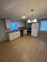 29 Beauregard St in Springfield, MA - Building Photo - Building Photo