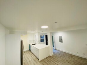 670 Lombard St in San Francisco, CA - Building Photo - Building Photo