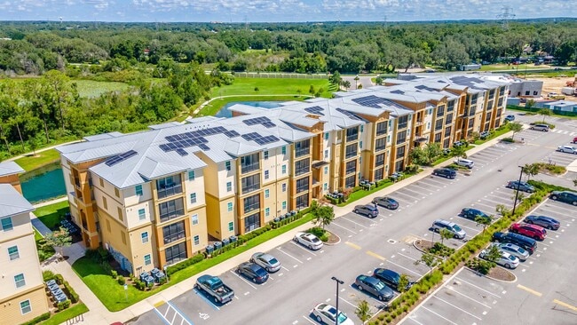 Lake Sumter Reserve in Lady Lake, FL - Foto de edificio - Building Photo