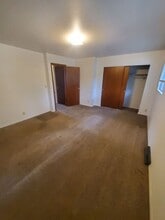 650-670 S 60th St. (9 Unit) in West Allis, WI - Building Photo - Interior Photo