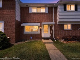 20115 Merle Ct in Clinton Township, MI - Building Photo