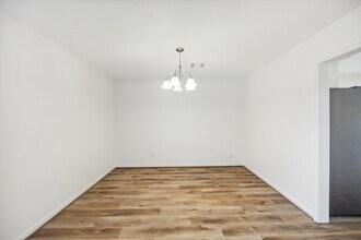 5423 Bent Bough Ln in Houston, TX - Building Photo - Building Photo