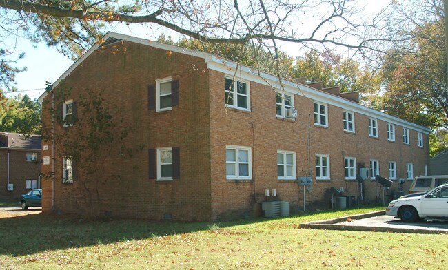 369 San Antonio Blvd in Norfolk, VA - Building Photo - Building Photo