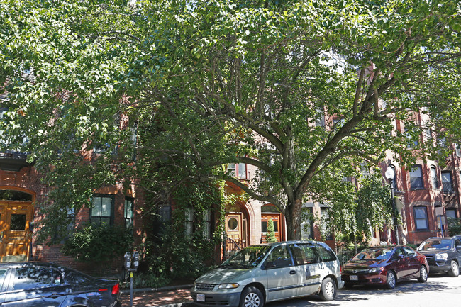 83 Saint Botolph St in Boston, MA - Foto de edificio - Building Photo