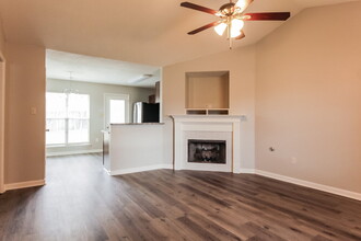 10698 Ridgefield Dr in Olive Branch, MS - Building Photo - Building Photo