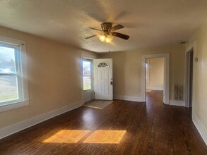 500 Claiborne Ave in Fredericksburg, VA - Building Photo - Building Photo