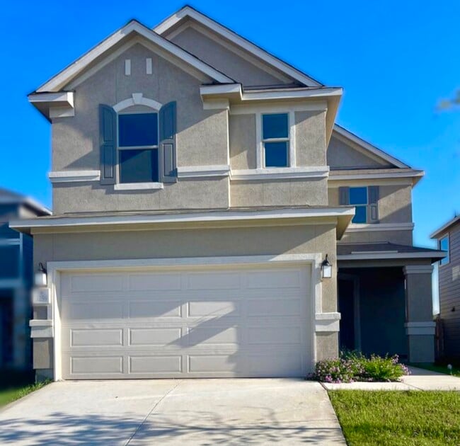 property at 3259 Comanche Xing