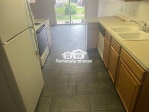 10794 Tamarack Cir in Coon Rapids, MN - Building Photo - Building Photo