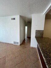 1045 S American St in Stockton, CA - Building Photo - Building Photo