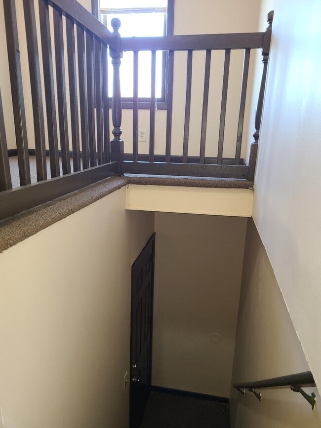 31 Leyfred Ter, Unit 3 in Springfield, MA - Foto de edificio - Building Photo