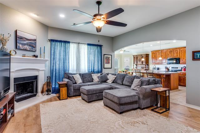 property at 9209 Hunters Ct