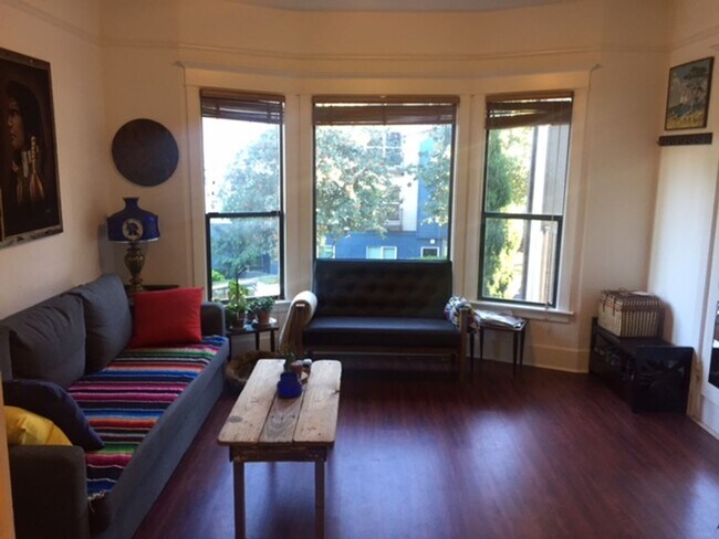 Quiet and Charming Tudor in Cap Hill! in Seattle, WA - Building Photo - Building Photo