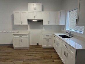 10366 SW 173rd Terrace in Miami, FL - Building Photo - Building Photo