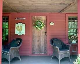 198 Ramapoo Rd in Ridgefield, CT - Building Photo - Building Photo