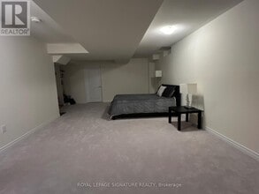 2147 Hallandale St in Oshawa, ON - Building Photo - Building Photo