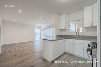 13959 Vanowen St in Los Angeles, CA - Building Photo - Building Photo