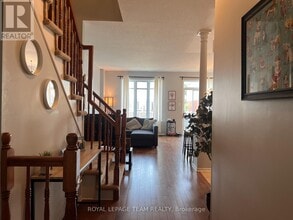 747 Nakina Way in Ottawa, ON - Building Photo - Building Photo