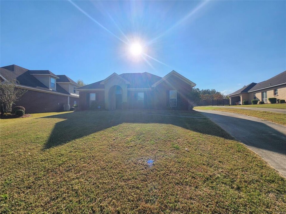 5606 New Harvest Dr in Montgomery, AL - Building Photo