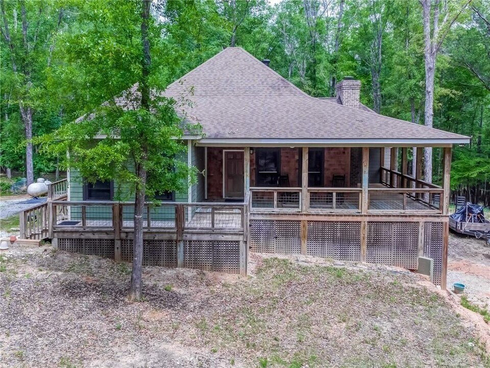 5455 Brockton Rd in Jefferson, GA - Building Photo