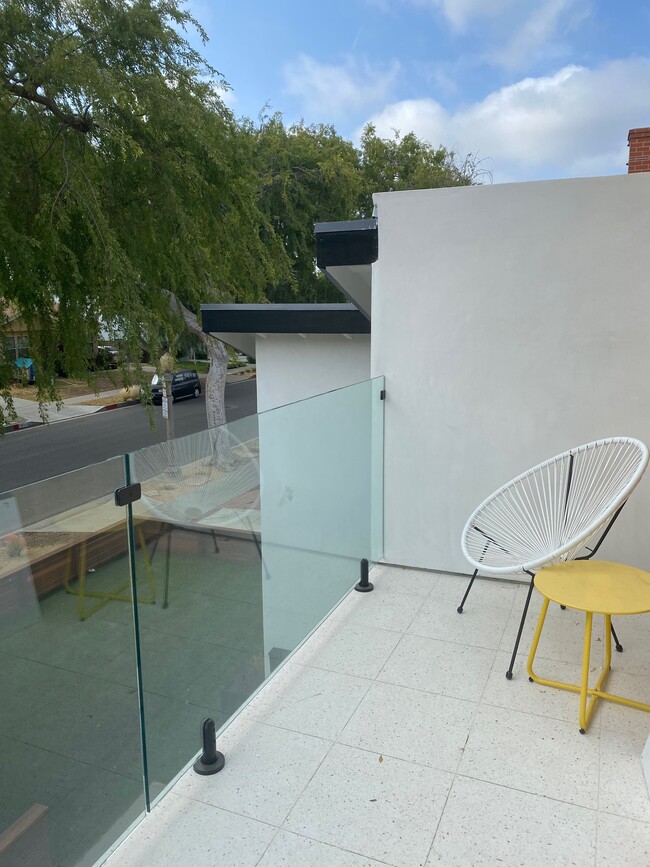 10748 Farragut Dr, Unit A in Culver City, CA - Foto de edificio - Building Photo
