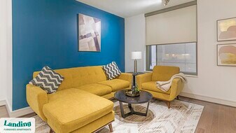 777 Preston St in Houston, TX - Building Photo