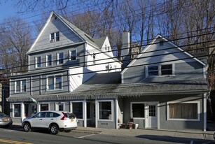 792-798 Commerce St in Thornwood, NY - Building Photo