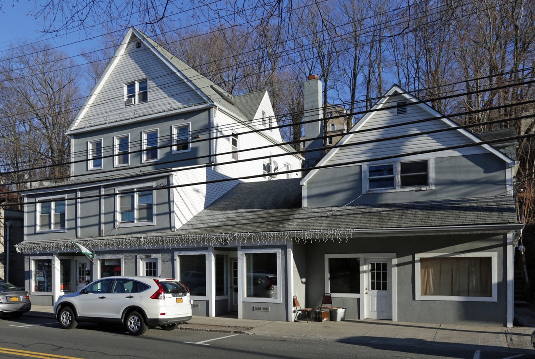 790-798 Commerce St in Thornwood, NY - Building Photo