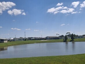 34832 Robins Song Rd in Zephyrhills, FL - Building Photo - Building Photo