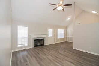 80 Winding Creek Dr in Oakland, TN - Building Photo - Building Photo