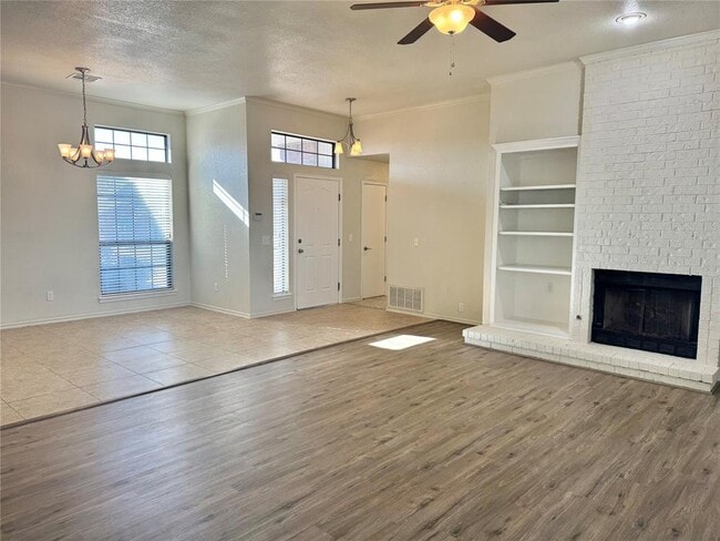 1913 Lois Lynn Ln in Edmond, OK - Building Photo - Building Photo