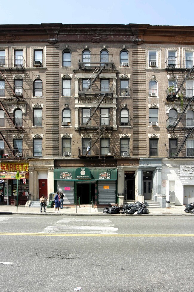 2108 Amsterdam Ave in New York, NY - Building Photo - Building Photo