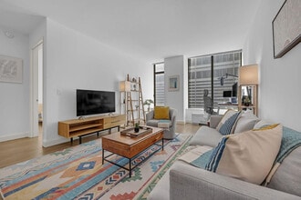 10 Hanover Square in New York, NY - Building Photo - Building Photo