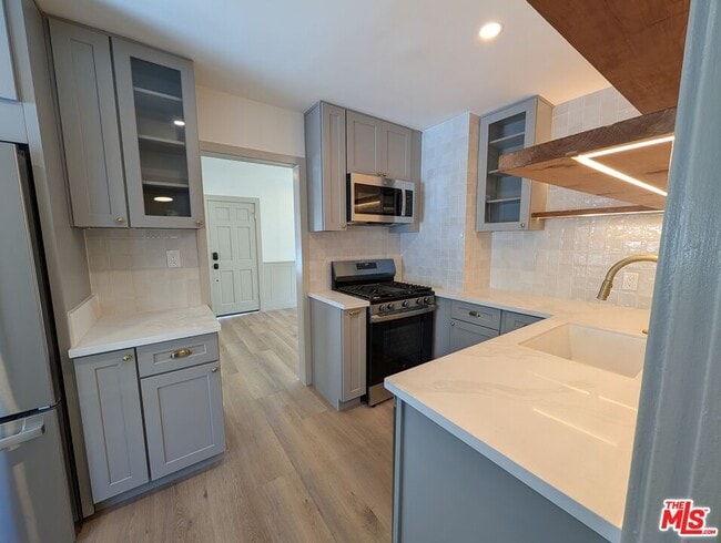 property at 1015 Granville Ave