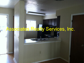 4016 SW 21st Rd in Gainesville, FL - Building Photo - Building Photo