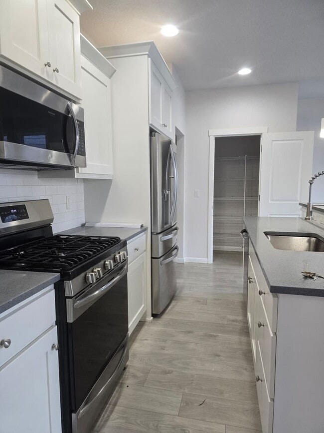 173 N 7th Ave in Cornelius, OR - Building Photo - Building Photo