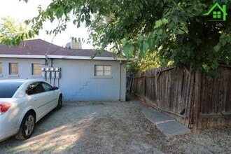 1932 Tenth St in Redding, CA - Building Photo - Building Photo