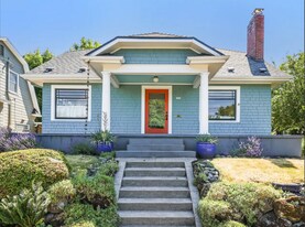 1974 SE 24th Ave in Portland, OR - Building Photo