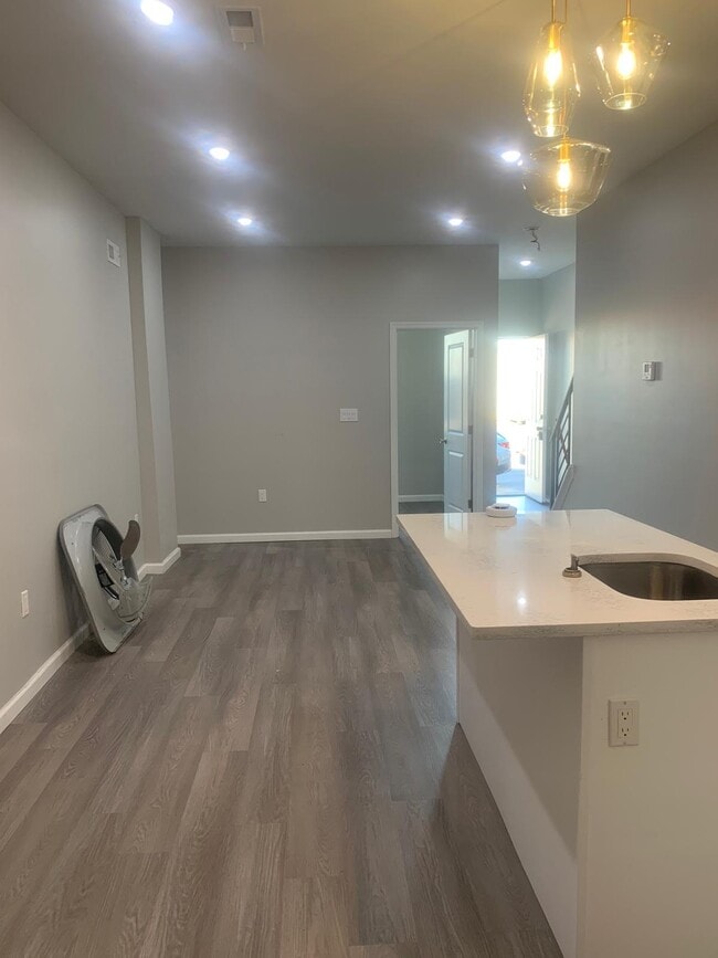 3320 Wharton St in Philadelphia, PA - Foto de edificio - Building Photo